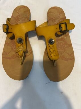 Blowfish Malibu Greco T Strap Thong Sandals 8